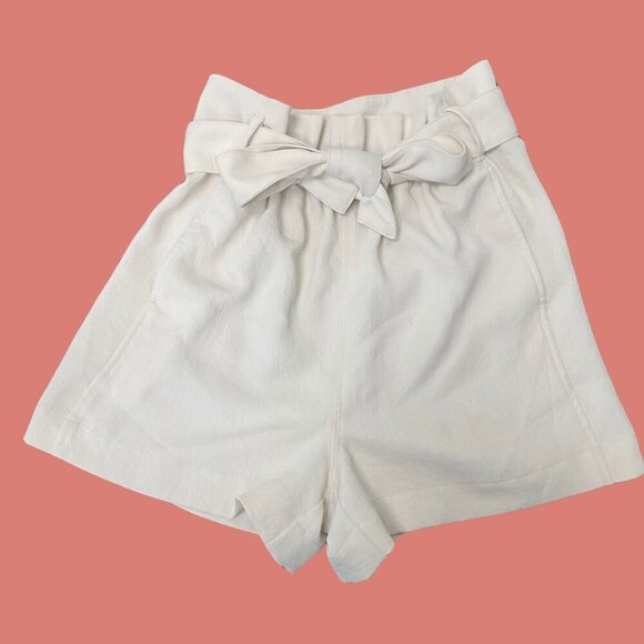 ✨Wilfred by Aritzia Paperbag Waist Shorts w/ Bow | Size 6 - Picture 2 of 7